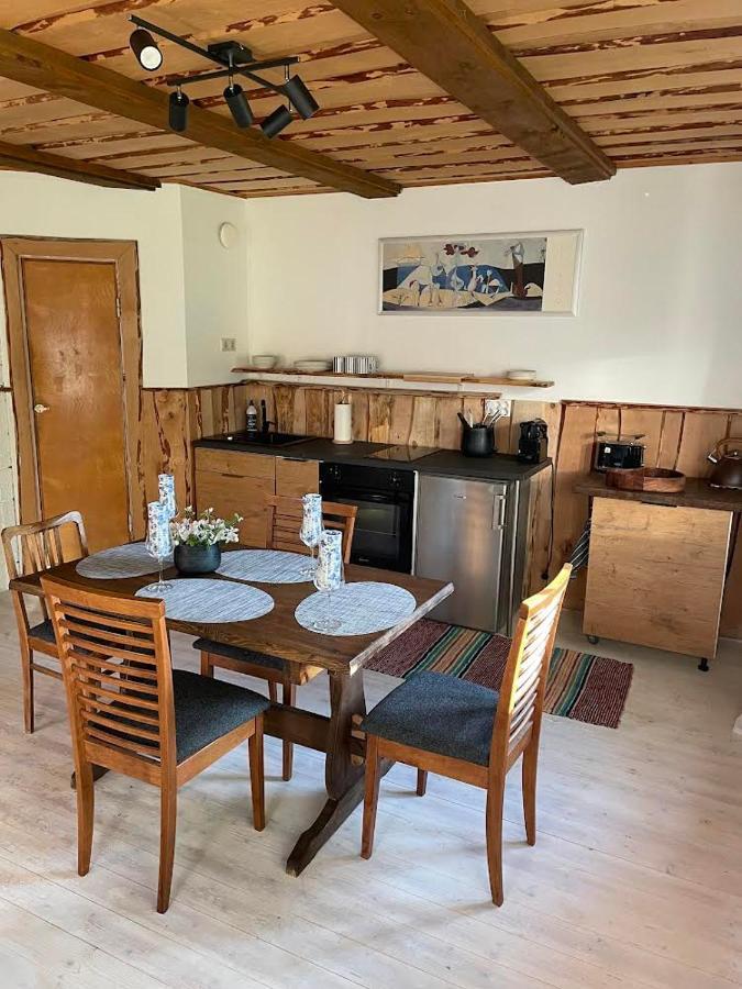 Just Lodges Orissaare Екстериор снимка