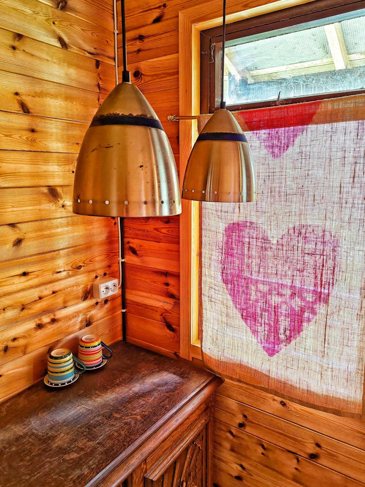 Just Lodges Orissaare Екстериор снимка