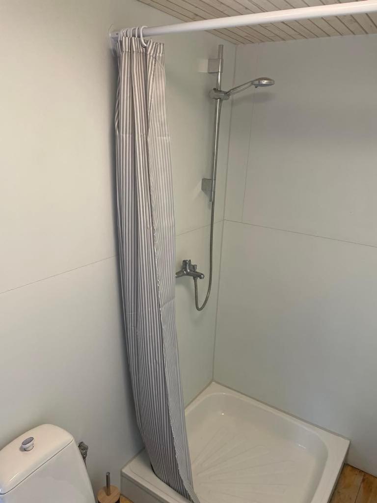 Just Lodges Orissaare Екстериор снимка