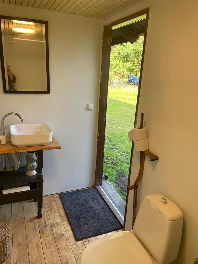 Just Lodges Orissaare Екстериор снимка